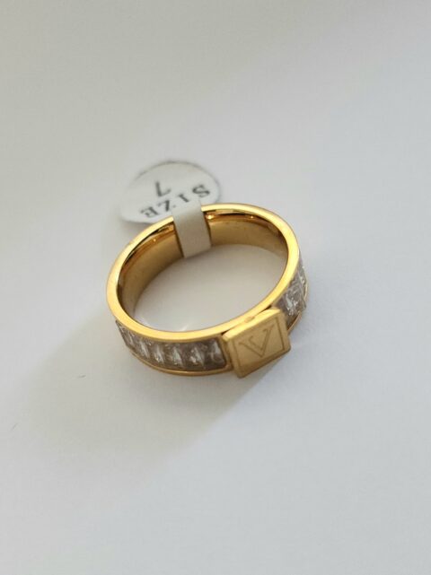 Baget Taşlı V Motif Marka Çelik Yüzük