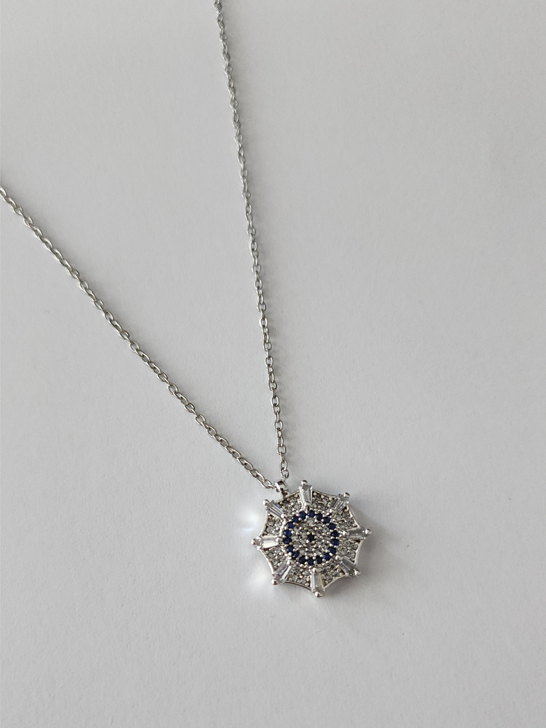 Nazar Detaylı Taşlı Kolye Silver