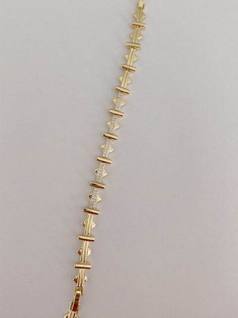 Xuping Çubuk Üçgen Formlu Bileklik