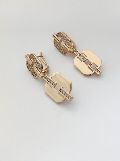 Xuping Taşlı Sallantılı Devin Çelik Küpe