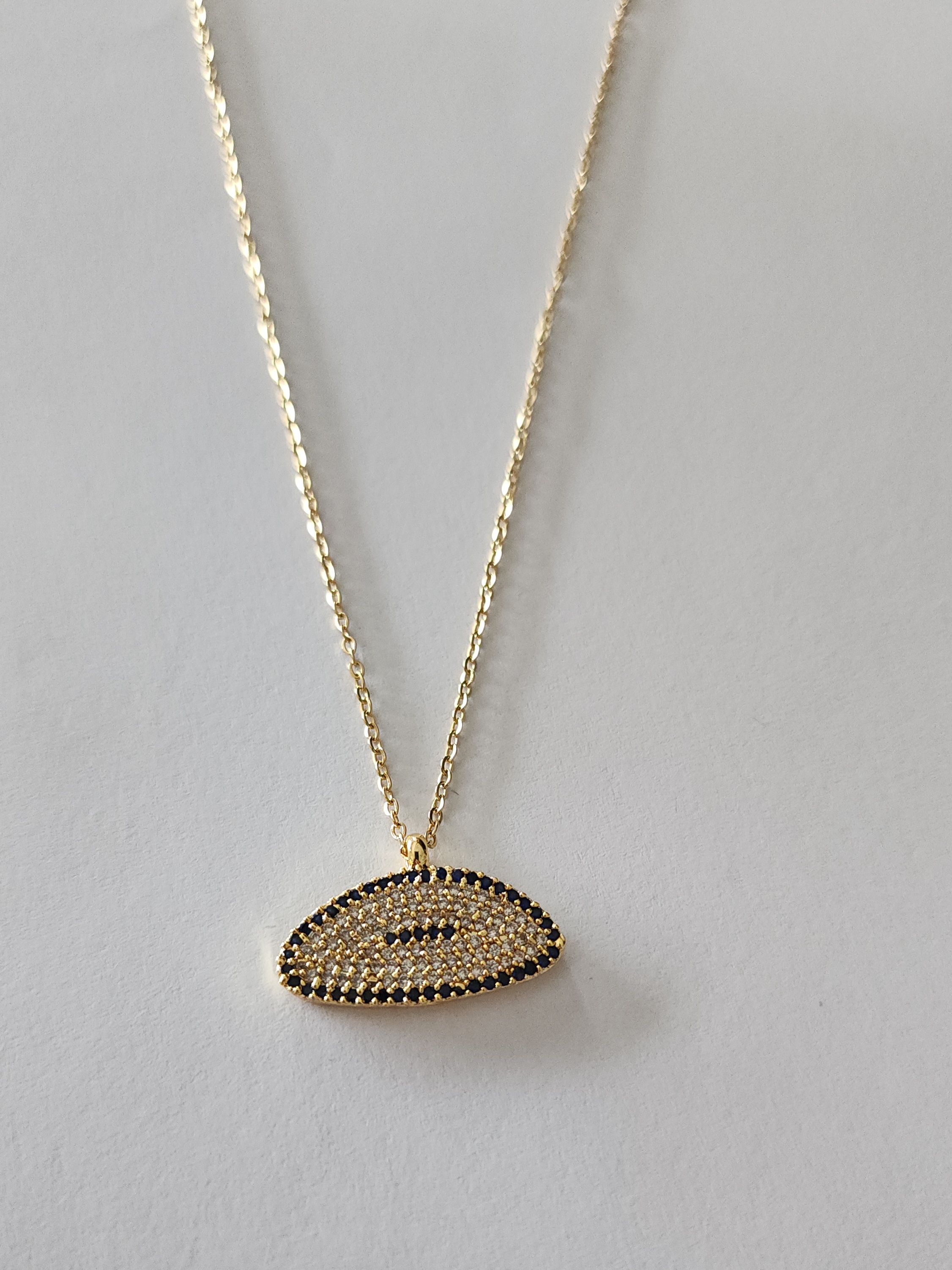 Tasli Oval elik Kolye 