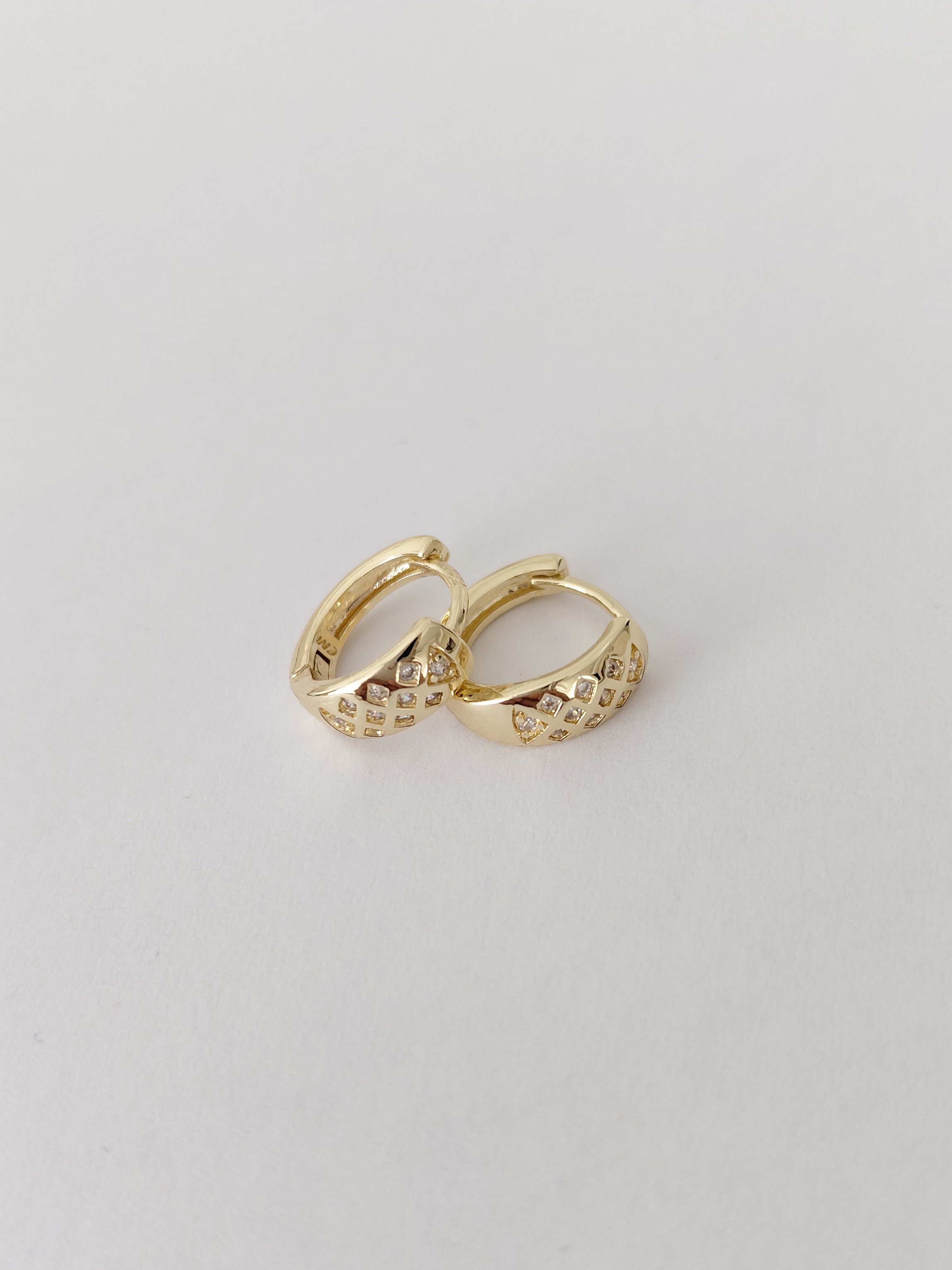 Ta�l� Desenli Xuping K���k Halka K�pe 