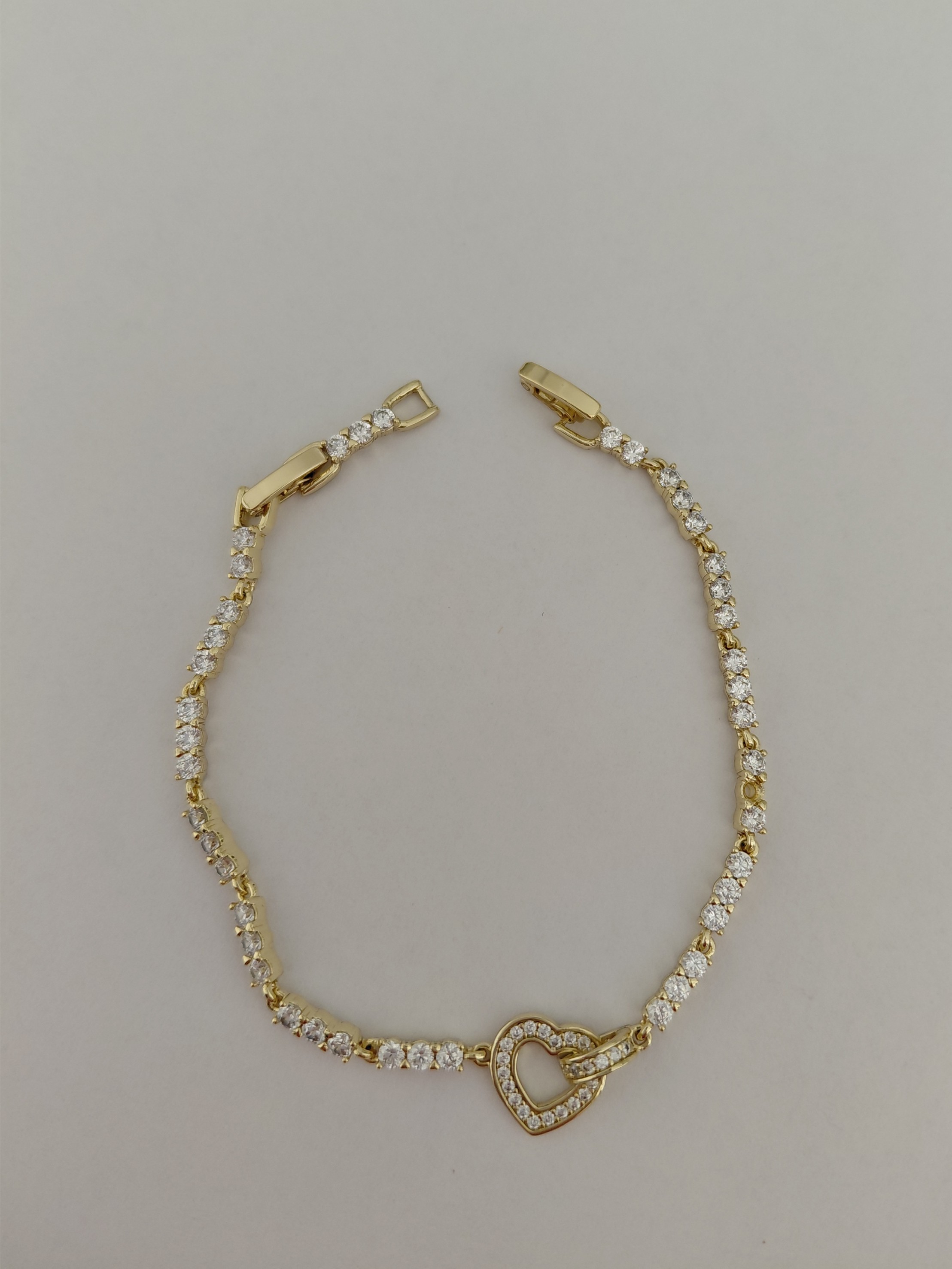 Xuping Zirkon Taşlı Kalpli Bileklik Gold